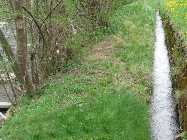 Une distribution de l’eau par les biefs