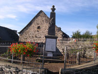 Monument aux morts de Charmensac