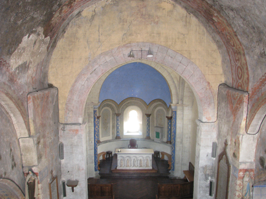 L’autel néo gothique de l’église d’Auriac